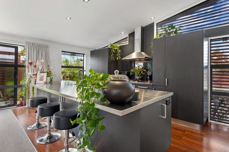 Photo of property in 3 Riverwood Boulevard, Redwood, Christchurch, 8051