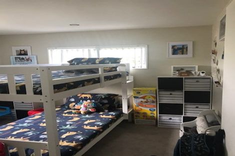 Photo of property in 16 Antalya Place, Manurewa, Auckland, 2102