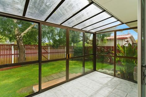 Photo of property in 1/87 Denise Crescent, Hornby, Christchurch, 8042