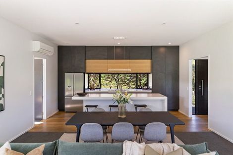 Photo of property in 6 Pendeen Crescent, Jacks Point, Queenstown, 9371