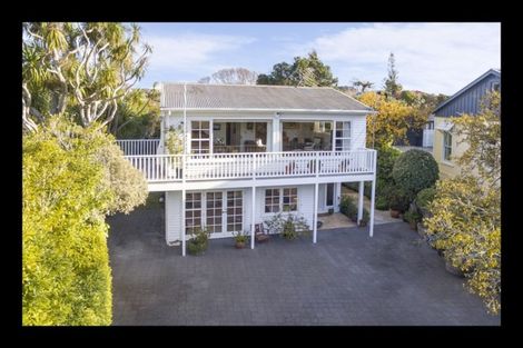 Photo of property in 11 Cockayne Road, Khandallah, Wellington, 6035