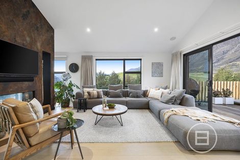 Photo of property in 3 Rabbiters Drive, Jacks Point, Queenstown, 9371