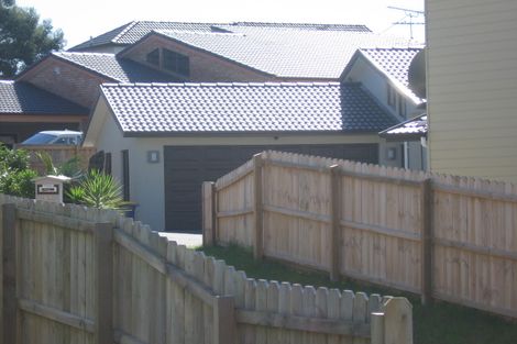 Photo of property in 63 San Valentino Drive, Henderson, Auckland, 0612