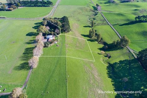 Photo of property in 205 Fairfield Road, Rongotea, Palmerston North, 4476