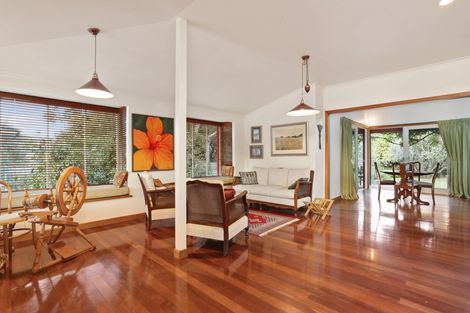 Photo of property in 161 Atkinson Road, Titirangi, Auckland, 0604