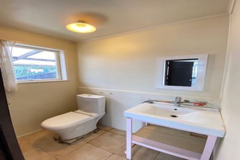 Photo of property in 2 Pasteur Place, New Windsor, Auckland, 0600