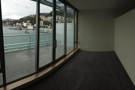 Photo of property in Clyde Quay Wharf, 3b/5 Clyde Quay Wharf, Te Aro, Wellington, 6011