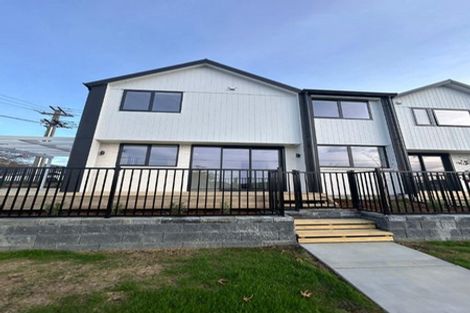 Photo of property in 1/19 Knights Road, Rothesay Bay, Auckland, 0630