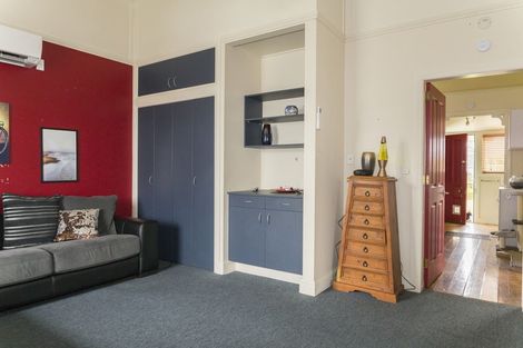Photo of property in 11 Allardice Street, Dannevirke, 4930