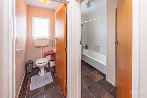 Photo of property in 5 Avon Place, Springvale, Whanganui, 4501