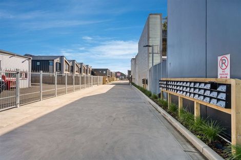 Photo of property in 5/325 Lincoln Road, Addington, Christchurch, 8024