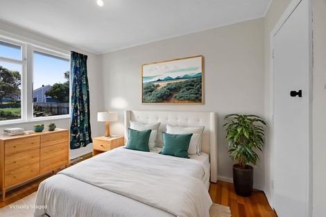 Photo of property in 6 Mcguire Street, Hawera, 4610