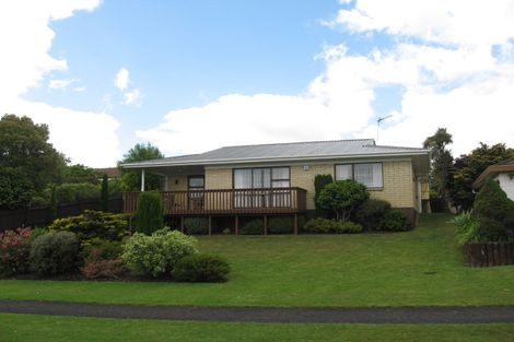 Photo of property in 4 Syntax Place, Conifer Grove, Takanini, 2112