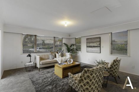 Photo of property in 80 La Trobe Street, Pakuranga Heights, Auckland, 2010