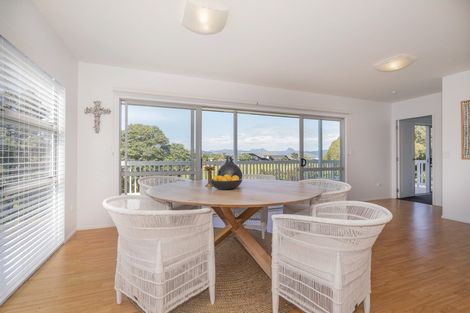 Photo of property in 656 Matarangi Drive, Matarangi, Whitianga, 3592