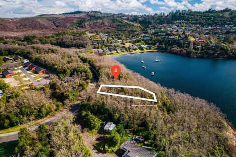 Photo of property in 31 Parawera Drive, Acacia Bay, Taupo, 3330