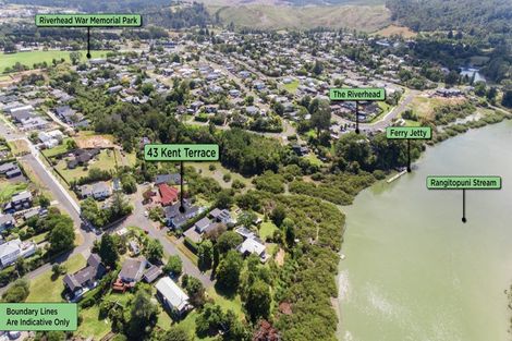 Photo of property in 43 Kent Terrace, Riverhead, 0820