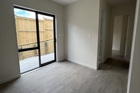 Photo of property in 11 Carberry Lane, Pinehill, Auckland, 0632