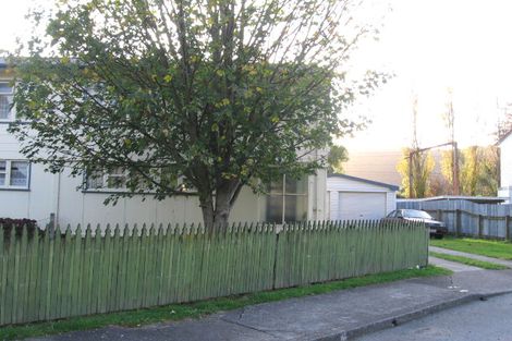 Photo of property in 25 Eldon Grove, Taita, Lower Hutt, 5019