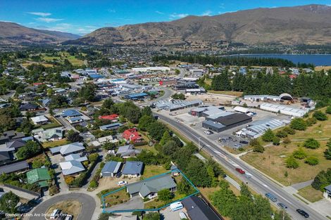 Photo of property in 27 Achilles Place, Wanaka, 9305