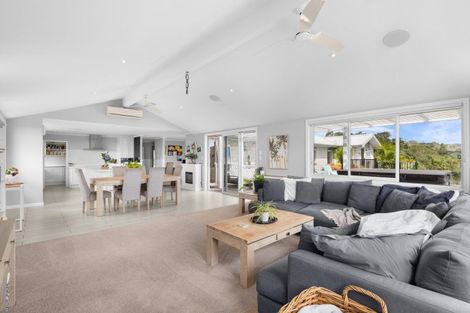 Photo of property in 33 Rua Road, Mangawhai, 0573