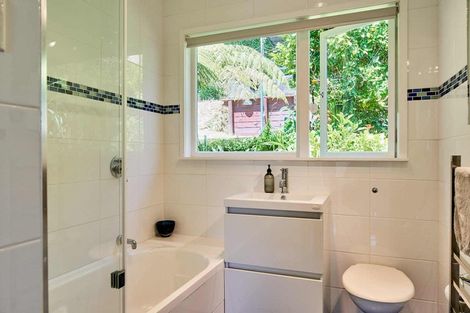 Photo of property in 35 Walter Road, Lowry Bay, Lower Hutt, 5013