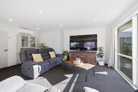 Photo of property in 39 Baynes Street, Burwood, Christchurch, 8083