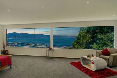 Photo of property in 18 Korokoro Road, Korokoro, Lower Hutt, 5012