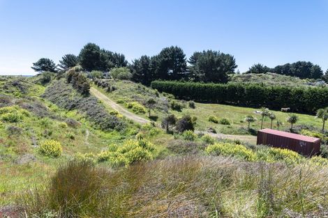 Photo of property in 18 Henham Lane, Waikawa Beach, Levin, 5573