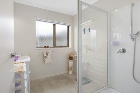 Photo of property in Trackside Villas, 4/91 Mako Mako Road, Levin, 5510