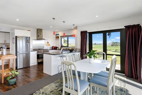 Photo of property in 100 Harakeke Road, Te Horo, Otaki, 5581