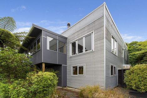 Photo of property in 54 Baroda Street, Khandallah, Wellington, 6035