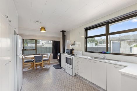 Photo of property in 142a Molesworth Street, Taita, Lower Hutt, 5011