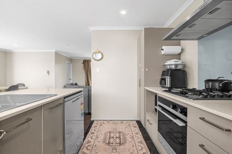 Photo of property in 1 Manawatere Way, Flat Bush, Auckland, 2019