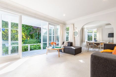 Photo of property in 28 Karu Crescent, Waikanae, 5036
