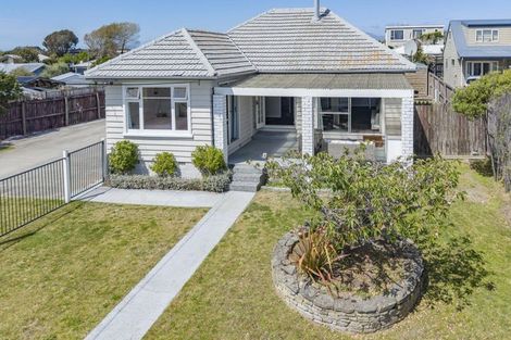 Photo of property in 8 Pandora Street, North New Brighton, Christchurch, 8083