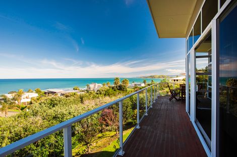 Photo of property in 30 Sirrah Street, Okitu, Gisborne, 4010