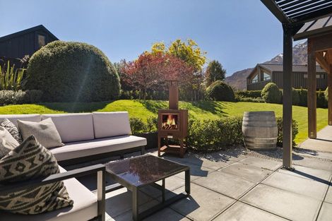 Photo of property in 6 Pendeen Crescent, Jacks Point, Queenstown, 9371