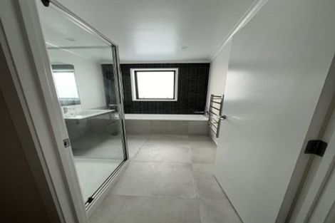 Photo of property in 32 Raranga Lane, Hobsonville, Auckland, 0616