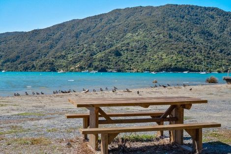 Photo of property in 5 Okiwa Place, Anakiwa, Picton, 7281