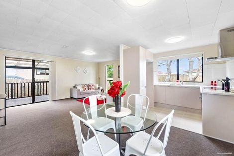 Photo of property in 23a Secretariat Place, Randwick Park, Auckland, 2105