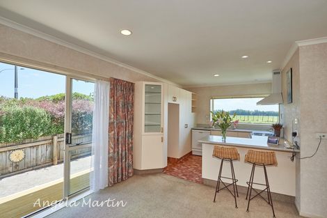 Photo of property in 96 Kelvin Grove Road, Kelvin Grove, Palmerston North, 4414