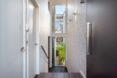 Photo of property in 1 Weona Place, Westmere, Auckland, 1022