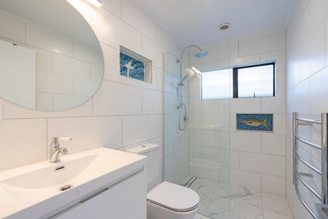 Photo of property in 28a Eatwell Avenue, Paraparaumu Beach, Paraparaumu, 5032