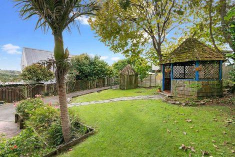 Photo of property in 2/20 Coroglen Avenue, Birkenhead, Auckland, 0626