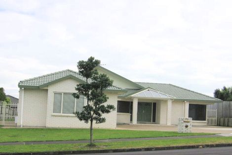 Photo of property in 69 Westerham Drive, Dannemora, Auckland, 2016