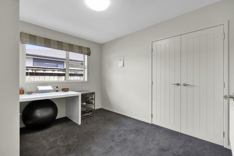 Photo of property in 32 Redwood Crescent, Hurdon, New Plymouth, 4310