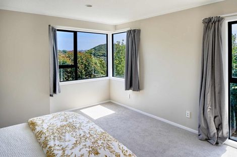 Photo of property in 1/30 Sailmaker Close, Whitby, Porirua, 5024