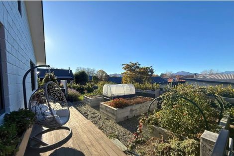 Photo of property in 10 Mcfarlane Terrace, Wanaka, 9305