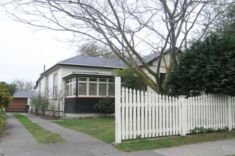 Photo of property in 28 Meeanee Road, Taradale, Napier, 4112